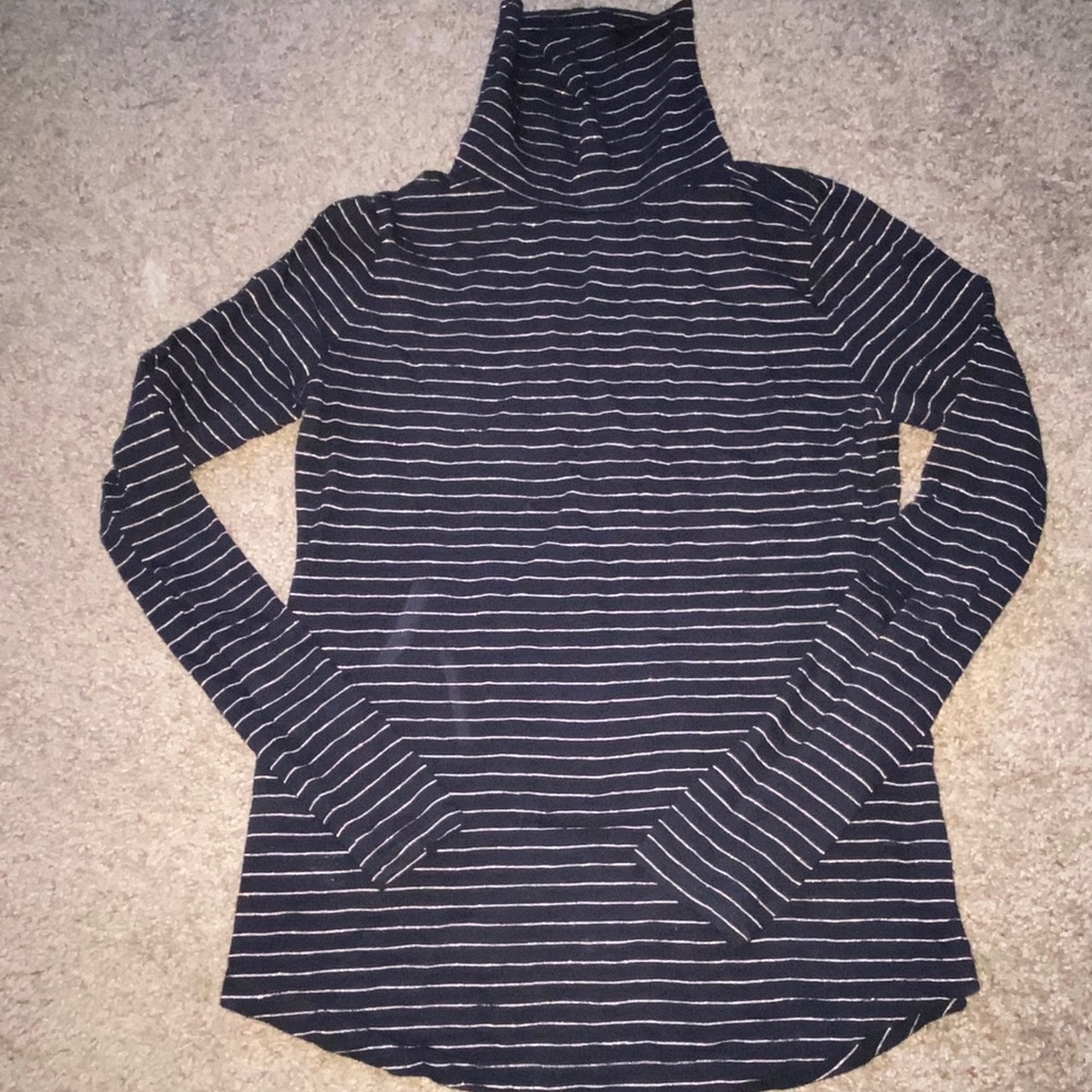 Long sleeve turtle neck